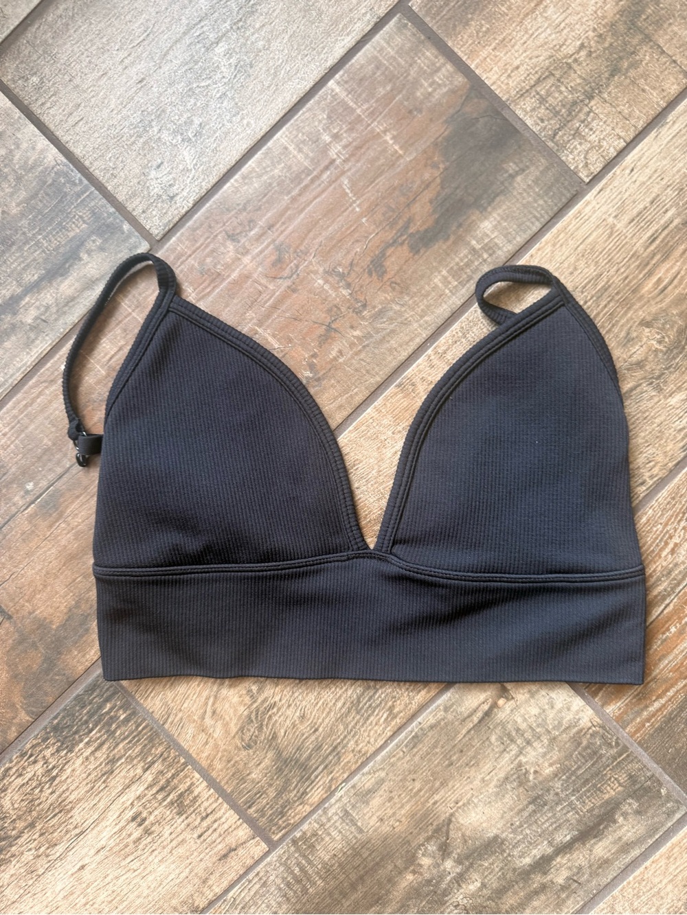 Athleta Black Ribbed Plunge Sports Bralette